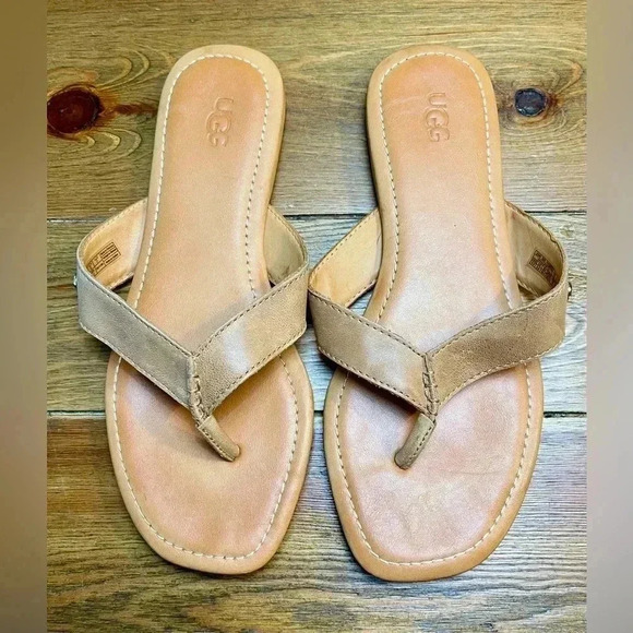 UGG | Tuolumne 1112870 | Almond Leather Sandals | Flip-Flops Women’s 8.5 - Picture 1 of 4